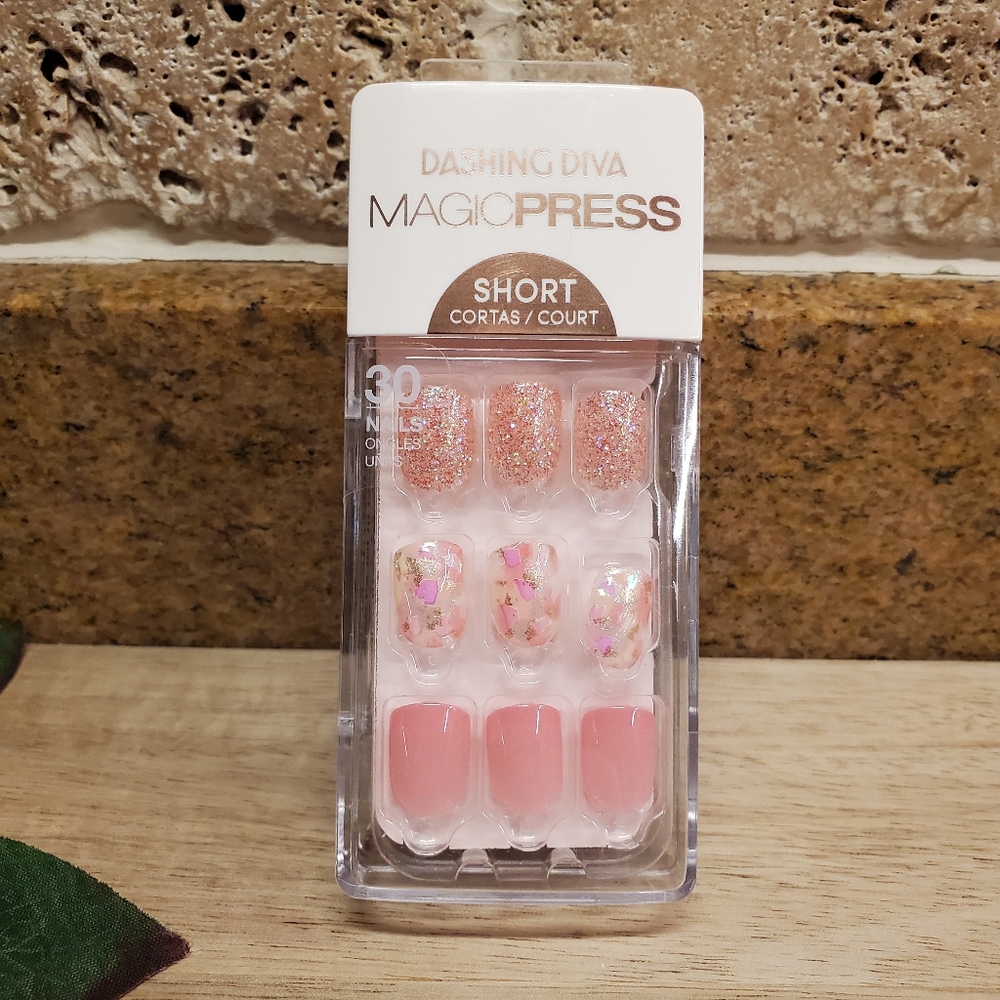 BNIP Dashing Diva Press-On Nails - Pink Passion